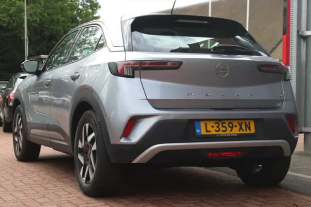 Opel Mokka-e (2021) thumbnail 4