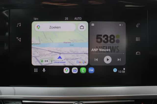 Opel Mokka-e (2021) thumbnail 10