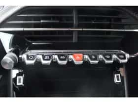 Peugeot e-2008 (2023) thumbnail 13