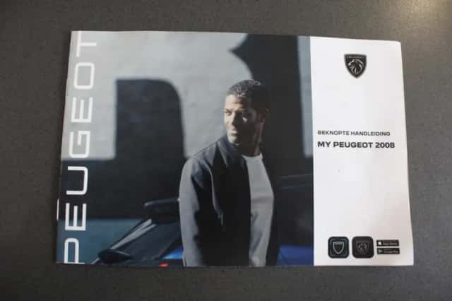 Peugeot e-2008 (2023) thumbnail 21