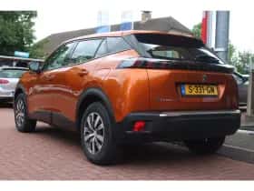 Peugeot e-2008 (2023) thumbnail 4