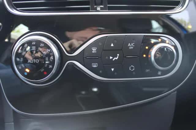 Renault Clio (2017) thumbnail 13