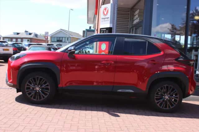 Toyota Yaris Cross (2022) thumbnail 2