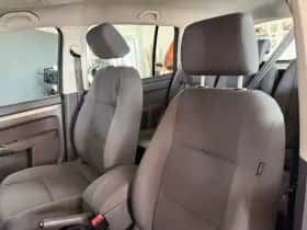 Volkswagen Touran (2005) thumbnail 15