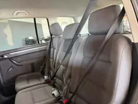 Volkswagen Touran (2005) thumbnail 16