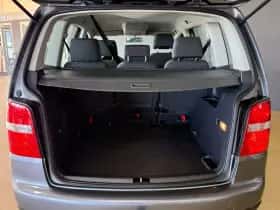 Volkswagen Touran (2005) thumbnail 20