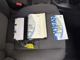 Volkswagen Touran (2005) thumbnail 21