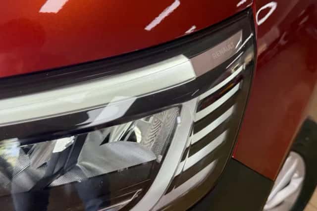 Renault Kangoo (2023) thumbnail 2