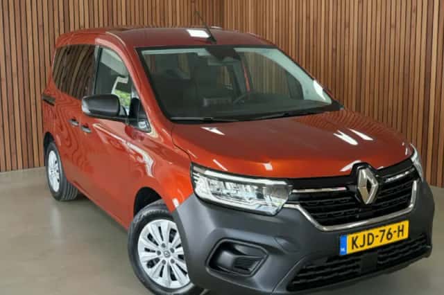 Renault Kangoo (2023) thumbnail 2