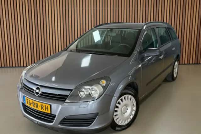 Opel Astra (2005) thumbnail 1