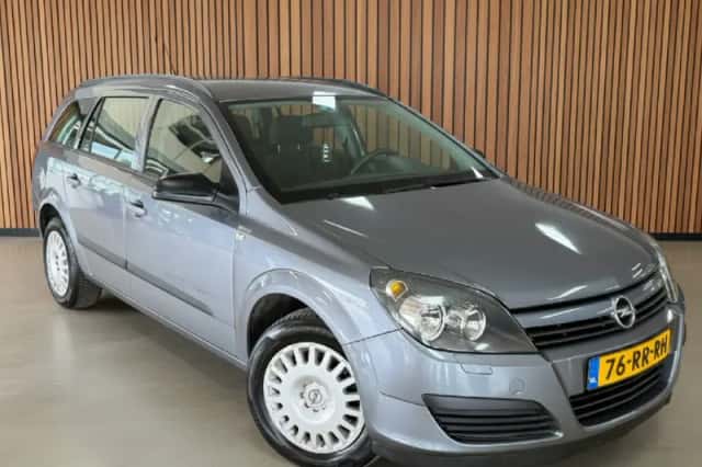 Opel Astra (2005) thumbnail 2