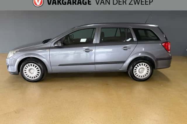 Opel Astra (2005) thumbnail 3