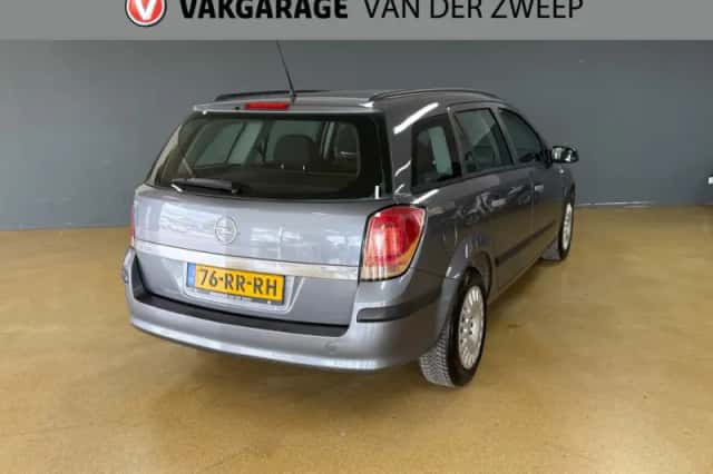Opel Astra (2005) thumbnail 6
