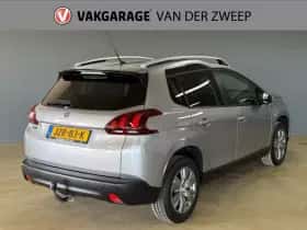 Peugeot 2008 (2018) thumbnail 4