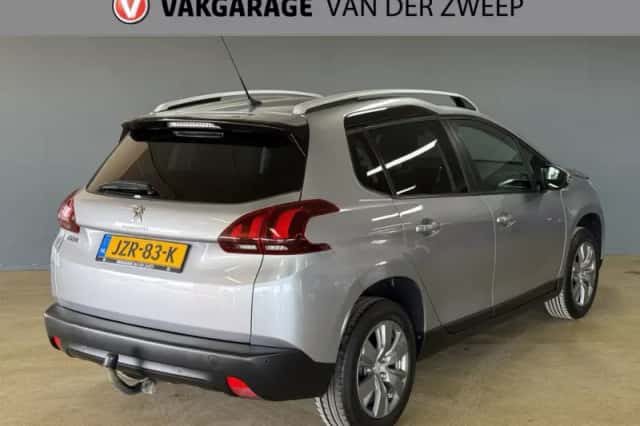 Peugeot 2008 (2018) thumbnail 4
