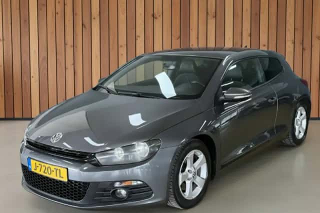 Volkswagen Scirocco (2011) thumbnail 1