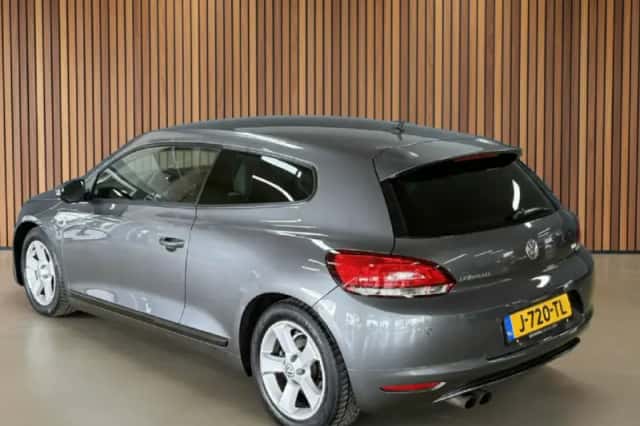 Volkswagen Scirocco (2011) thumbnail 3