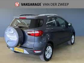 Ford EcoSport (2016) thumbnail 4