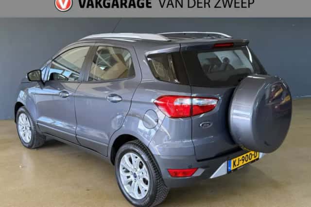 Ford EcoSport (2016) thumbnail 3