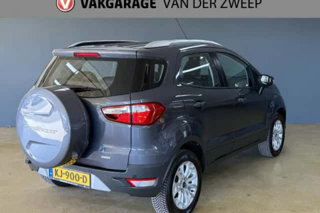 Ford EcoSport (2016) thumbnail 4