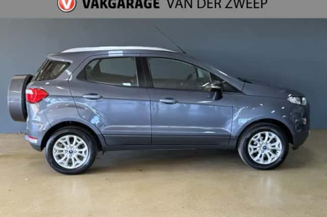 Ford EcoSport (2016) thumbnail 5