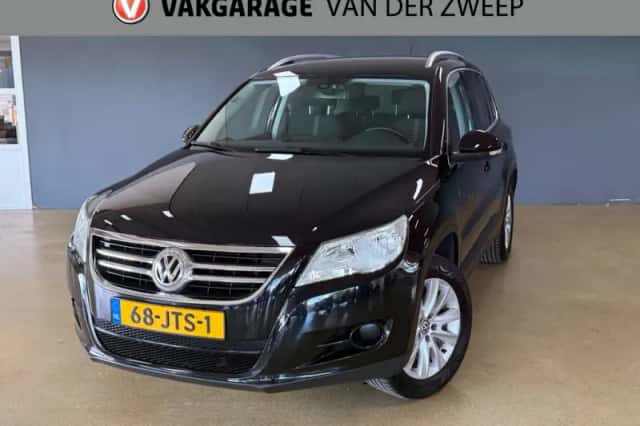 Volkswagen Tiguan (2009) thumbnail 1