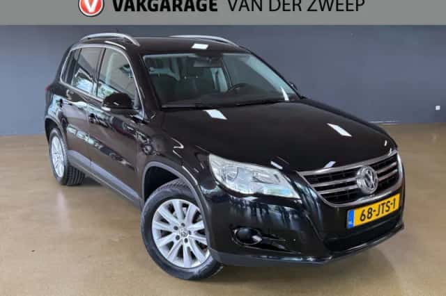 Volkswagen Tiguan (2009) thumbnail 2