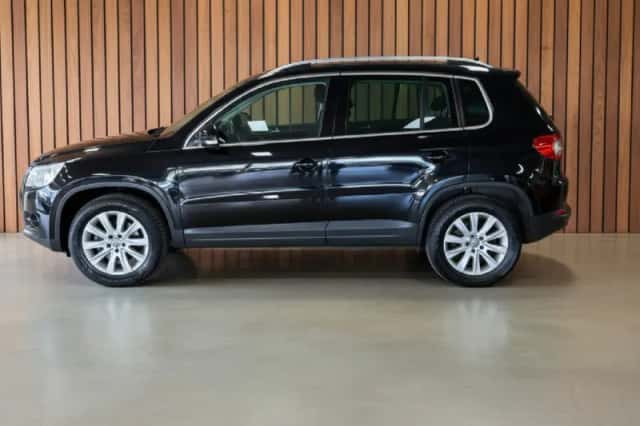 Volkswagen Tiguan (2009) thumbnail 6