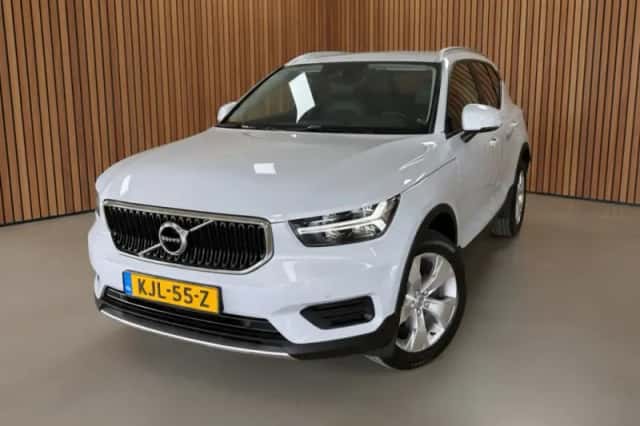Volvo XC40 (2020) thumbnail 1