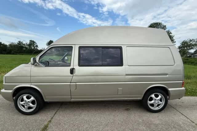 Volkswagen Buscamper (1995) thumbnail 3