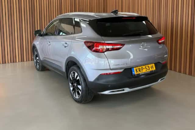 Opel Grandland X (2019) thumbnail 4