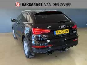Audi Q3 (2016) thumbnail 3