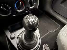 Ford Fusion (2004) thumbnail 15