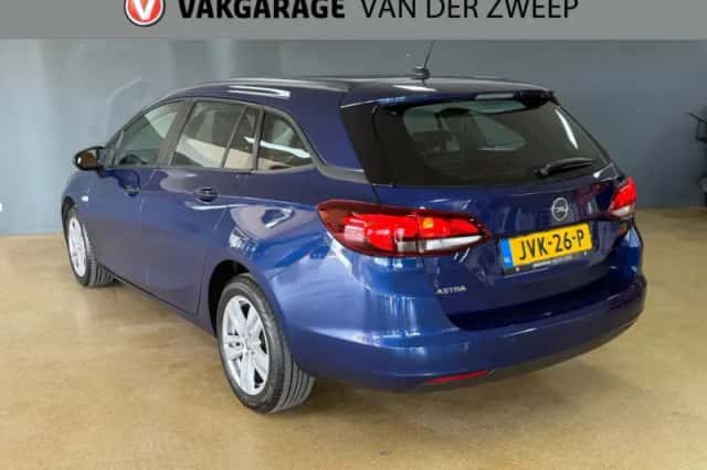 Opel Astra (2021) thumbnail 3