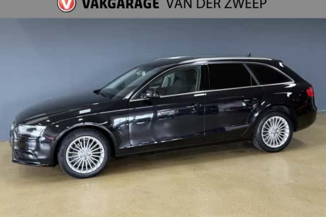 Audi A4 (2014) thumbnail 2
