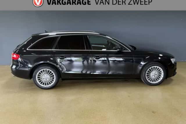 Audi A4 (2014) thumbnail 5
