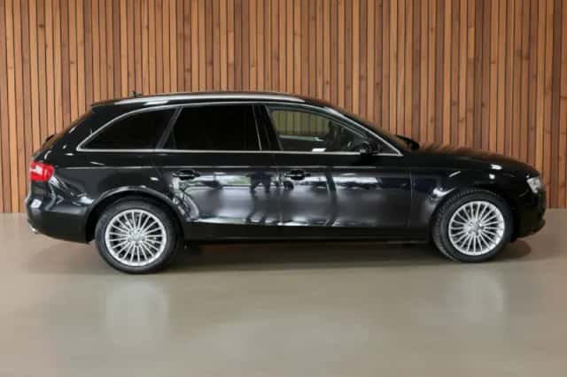Audi A4 (2014) thumbnail 6