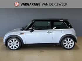 MINI Cooper thumbnail 2