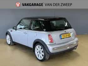 MINI Cooper thumbnail 3