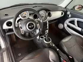 MINI Cooper thumbnail 9