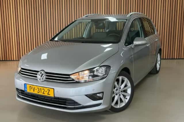 Volkswagen Golf (2017) thumbnail 1