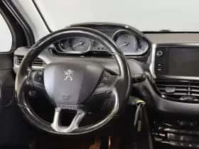 Peugeot 2008 (2018) thumbnail 13