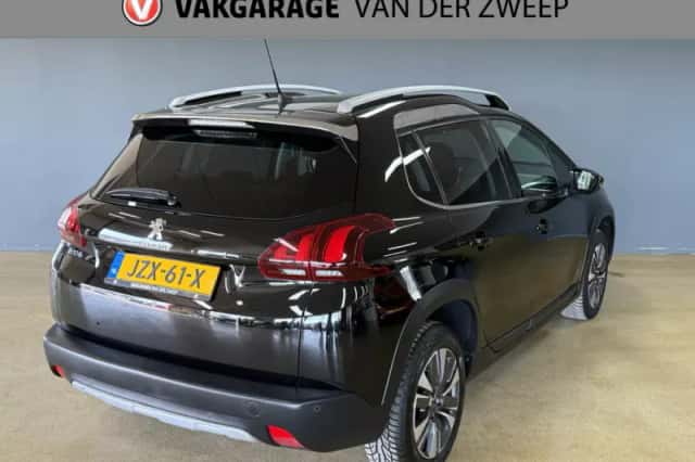 Peugeot 2008 (2018) thumbnail 4