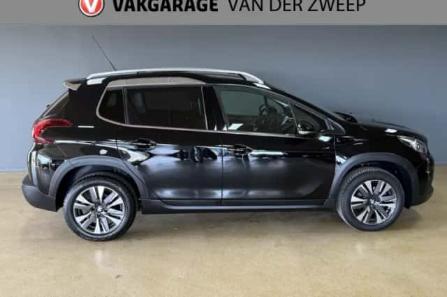 Peugeot 2008 (2018) thumbnail 5