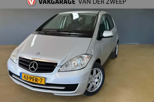 Mercedes-Benz A-Klasse (2011) thumbnail 1
