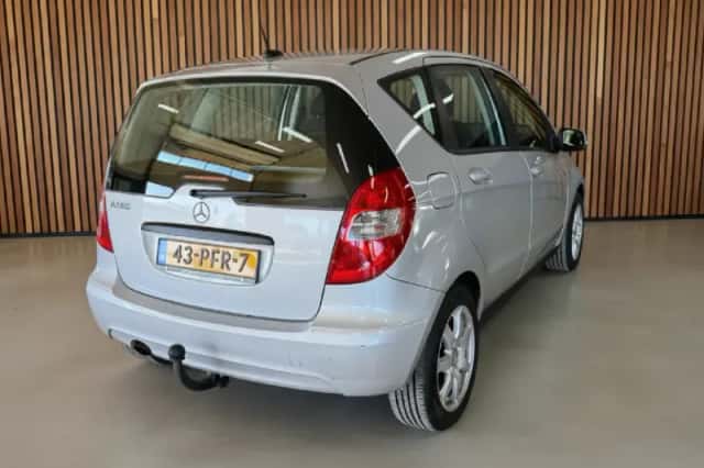 Mercedes-Benz A-Klasse (2011) thumbnail 4
