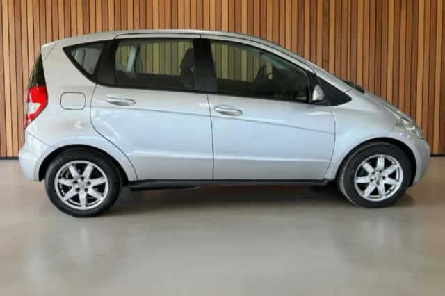Mercedes-Benz A-Klasse (2011) thumbnail 5