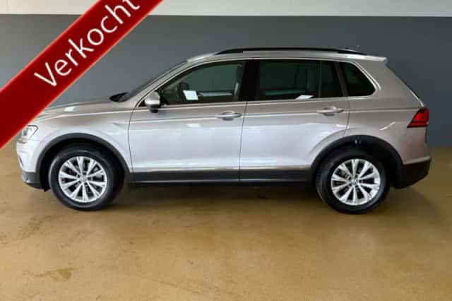 Volkswagen Tiguan (2019) thumbnail 2