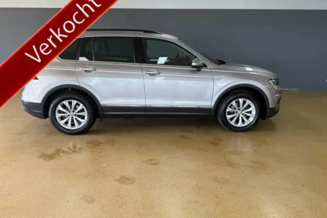 Volkswagen Tiguan (2019) thumbnail 3