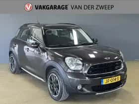 MINI Countryman (2016) thumbnail 6